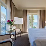 ホテル Rosa Desenzano 4*