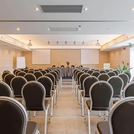 Rosa Desenzano 4*