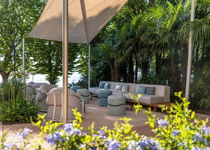 Rosa Desenzano מלון 4*