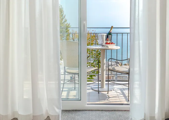 Rosa Desenzano מלון דסנזאנו דל גארדה